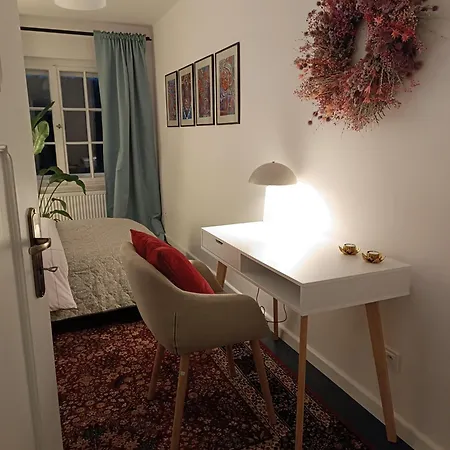 Dom Pod Agatowa Skala We Wleniu